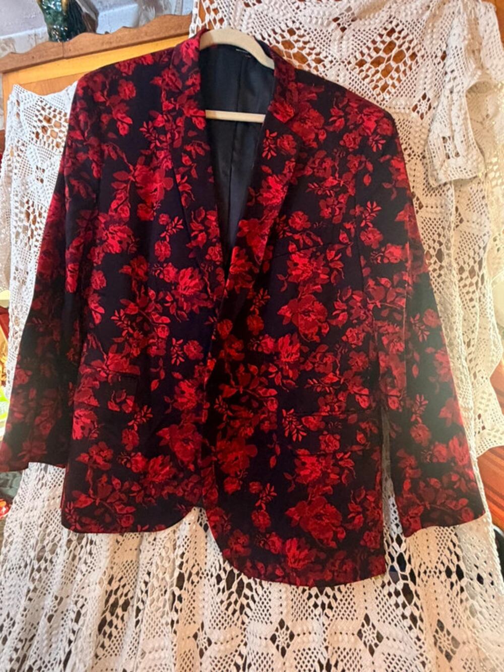 J.Ferrar Red Floral Black Blazer Jacket